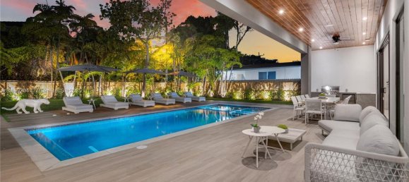 9 dormitorios villa en alquiler en Miami, Miami-Dade, Florida, USA № 615894 11