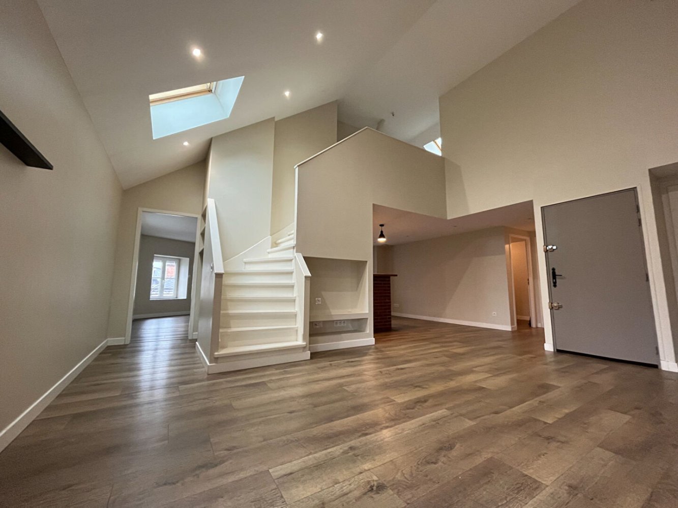 3 bedrooms Duplex in Beaugency, France No. 91892