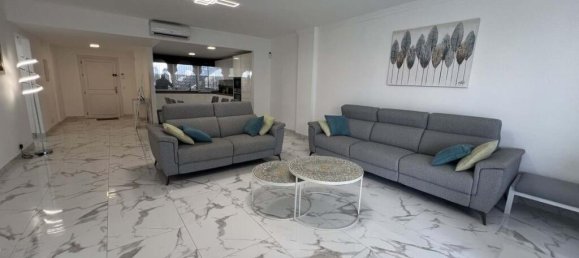 2 bedrooms Apartment in Estepona, Spain No. 123594 4