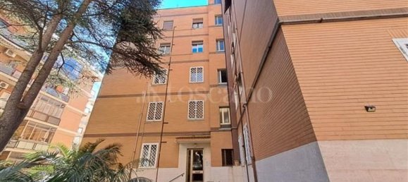 Apartamento de 3 habitaciónes en Rome, Italy No. 216965 5