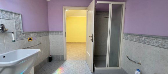 5-salle Appartement à Mirandola, Italy No. 290508 25