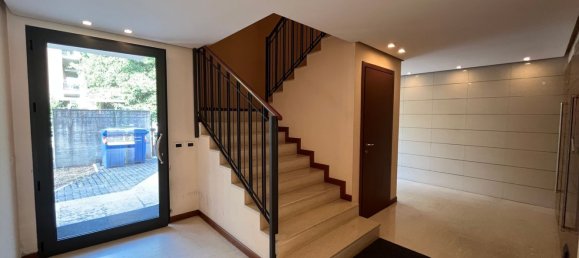 5-salle Appartement à Mirandola, Italy No. 290508 12