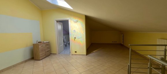 5-salle Appartement à Mirandola, Italy No. 290508 26