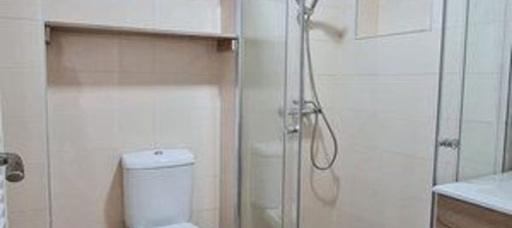 4 bedrooms Apartment in Madrid, Spain No. 189194 15