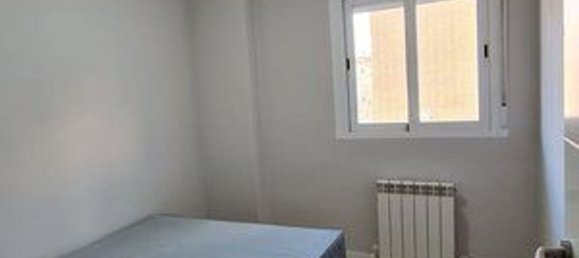 4 bedrooms Apartment in Madrid, Spain No. 189194 18