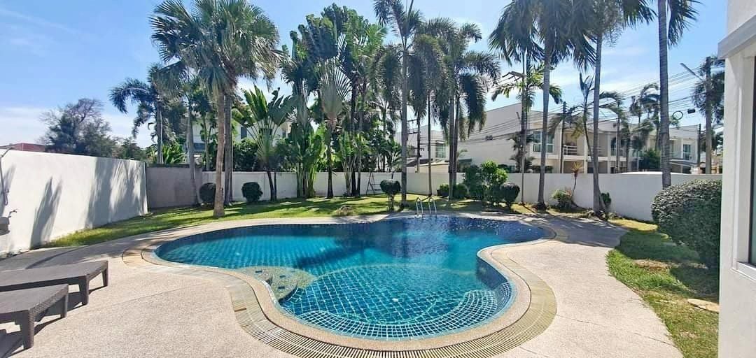 3 bedrooms Cafe / restaurant in Pattaya, Thailand No. 22710