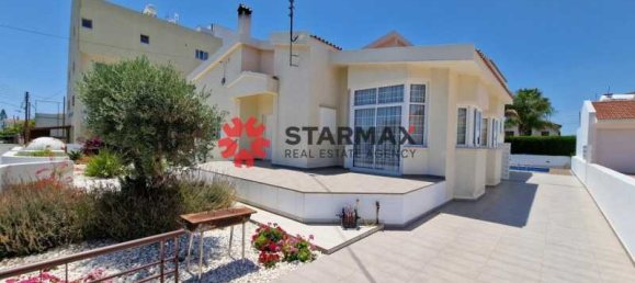 Propiedad comercial de 3 dormitorios en Aradippou, Cyprus No. 80820 15