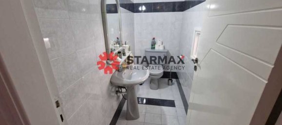 Propiedad comercial de 3 dormitorios en Aradippou, Cyprus No. 80820 6