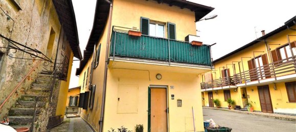 2 rooms House in Brivio, Italy No. 40285 2