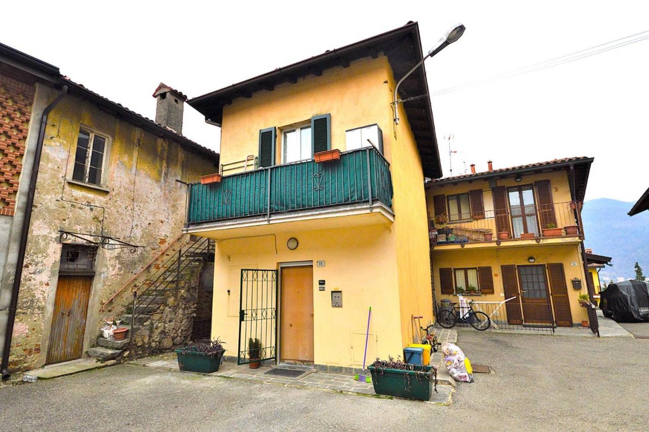 2 rooms House in Brivio, Italy No. 40285