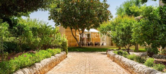 Villa de 10 dormitorios en Scicli, Italy No. 91162 16