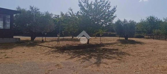 163m² Commercial property in Tortoreto, Italy No. 267264 5