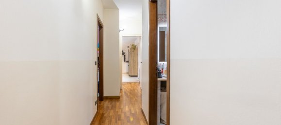 6 rooms Apartment in Verona, Italy No. 60070 13