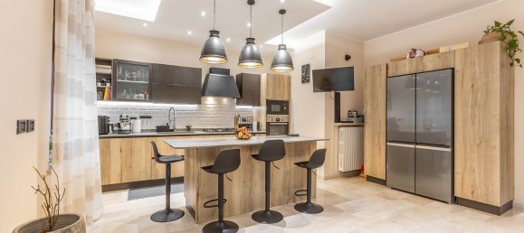 6 rooms Apartment in Verona, Italy No. 60070 6