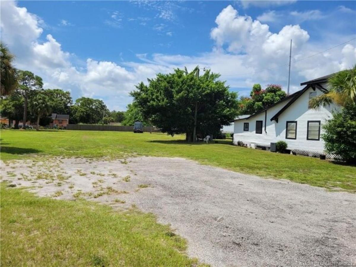 Дом с 3 спальнями в Форт-Пирс, США № 405896