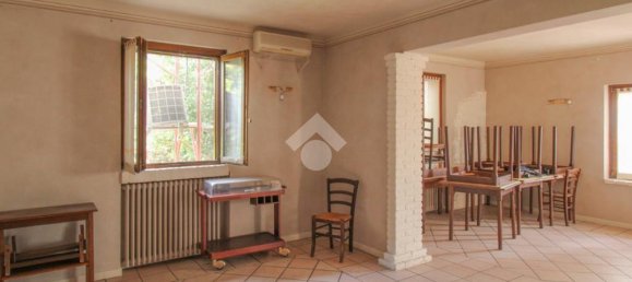 2-Zimmer Gewerbliche Immobilie in Castrezzato, Italy, Nr. 233480 4