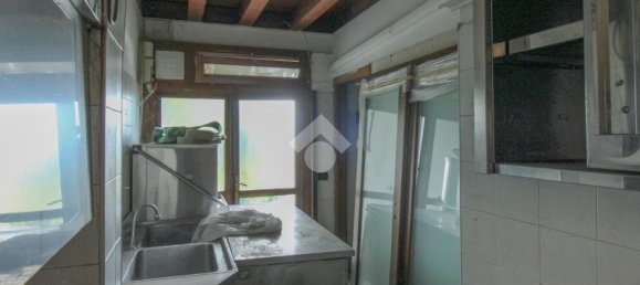 2-Zimmer Gewerbliche Immobilie in Castrezzato, Italy, Nr. 233480 15
