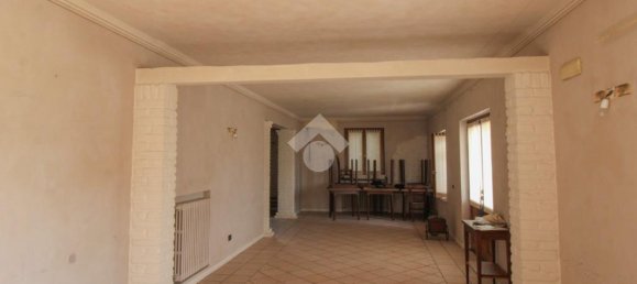 2-Zimmer Gewerbliche Immobilie in Castrezzato, Italy, Nr. 233480 14