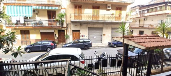 3 Schlafzimmer Wohnung in Capaci, Italy, Nr. 330280 2