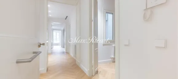 Apartamento de 2 divisões em Ciutat Vella, Spain N.º 34001 84