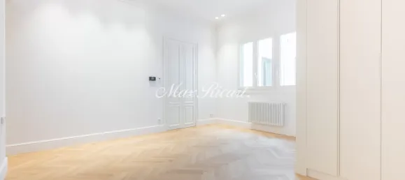 Apartamento de 2 divisões em Ciutat Vella, Spain N.º 34001 51