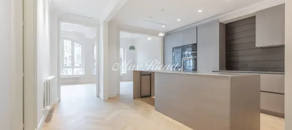 Apartamento de 2 divisões em Ciutat Vella, Spain N.º 34001 14