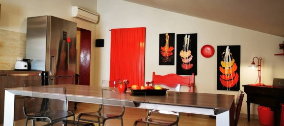 3 bedrooms Penthouse in Siena, Italy No. 227844 4