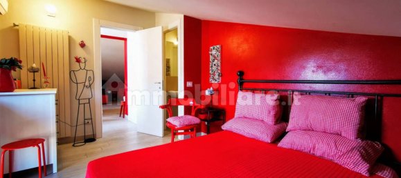 3 bedrooms Penthouse in Siena, Italy No. 227844 10