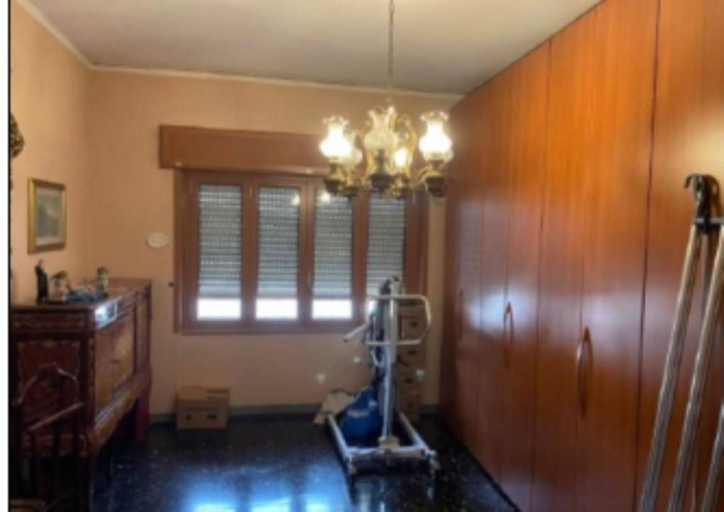 5 rooms Apartment in Naples, Italy No. 98005