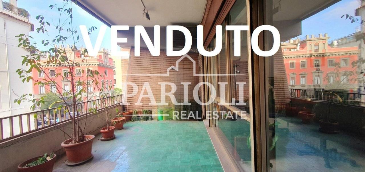 Квартира с 6 комнатами в Рим, Италия № 21567