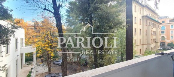 Квартира с 6 комнатами в Рим, Италия № 21567 12