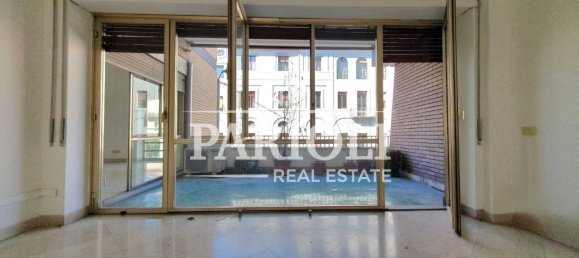 Квартира с 6 комнатами в Рим, Италия № 21567 6