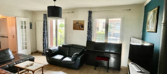 3 bedrooms Villa in Thiais, France No. 183296 3