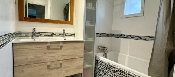 3 bedrooms Villa in Thiais, France No. 183296 12