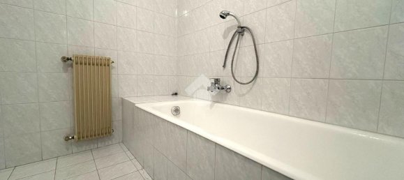 2 rooms Apartment in Sondrio, Italy No. 14770 9