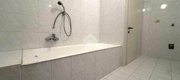 2 rooms Apartment in Sondrio, Italy No. 14770 8