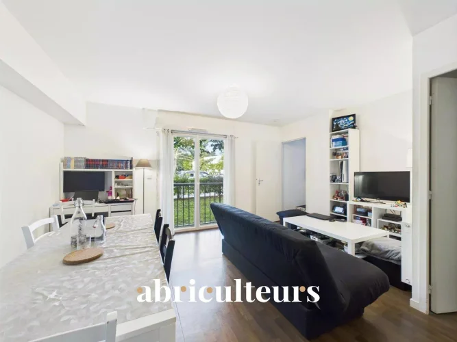 Квартира с 1 спальней в Нант, Франция № 327850