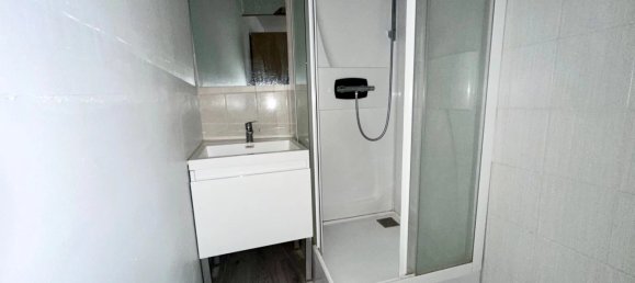 41m² Commercial property in Boulogne-sur-Mer, France No. 83802 5