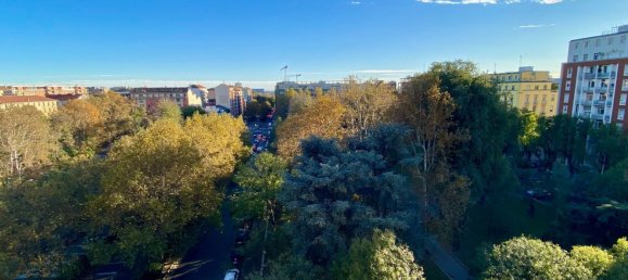 4 rooms Apartment in Milan, Italy No. 246605 3