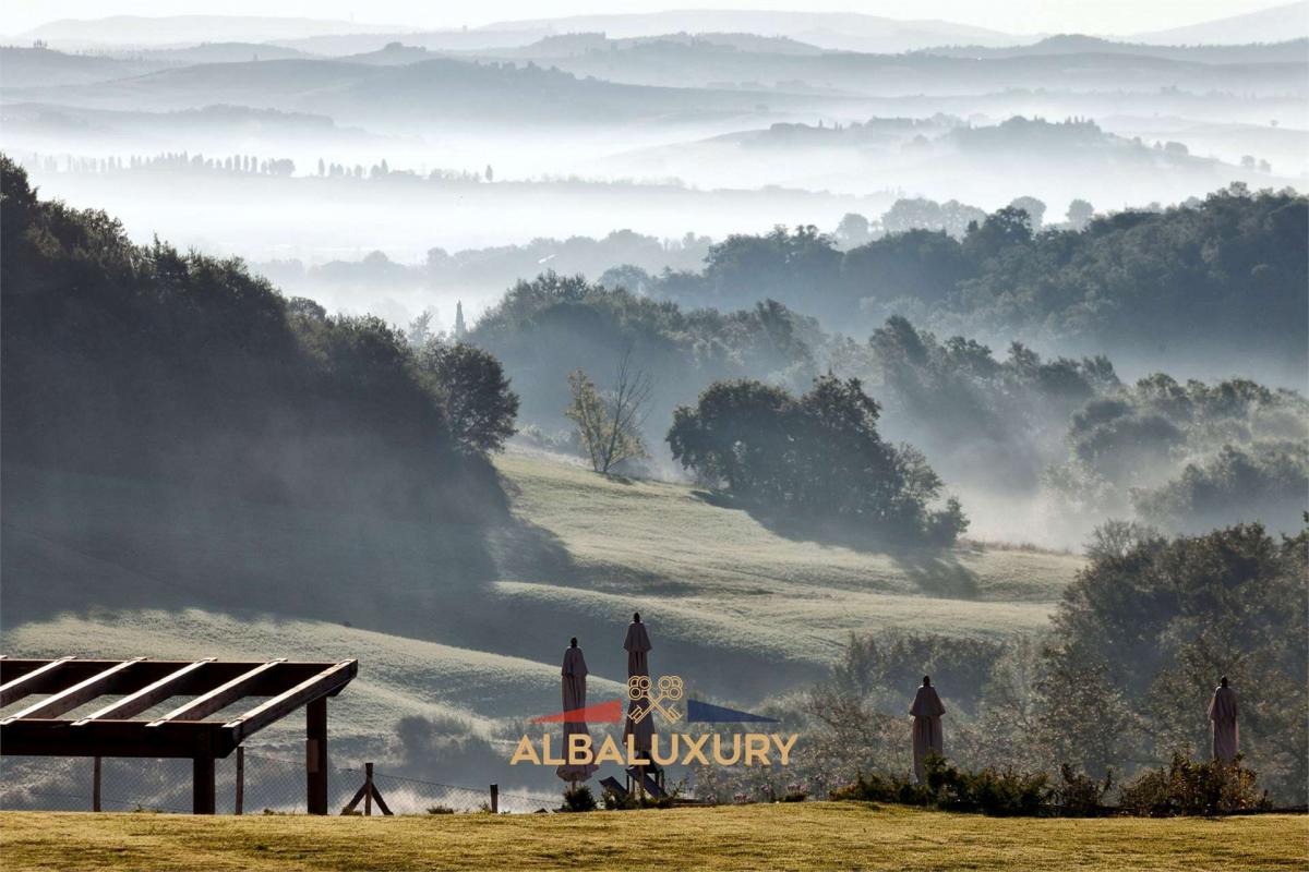 7 bedrooms Villa in Buonconvento, Italy No. 463