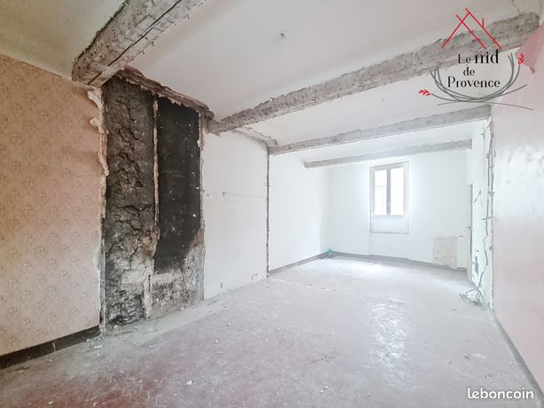 1 bedroom Apartment in Apt, France No. 301828