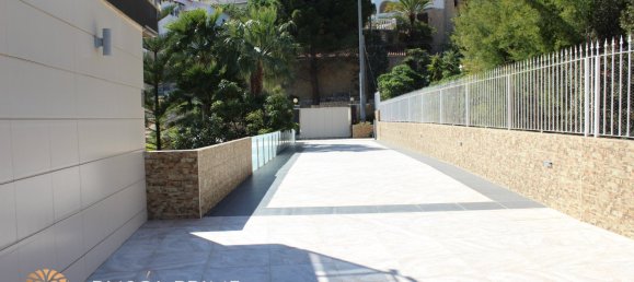 Villa de 5 dormitorios en Calpe, Spain No. 1519 15