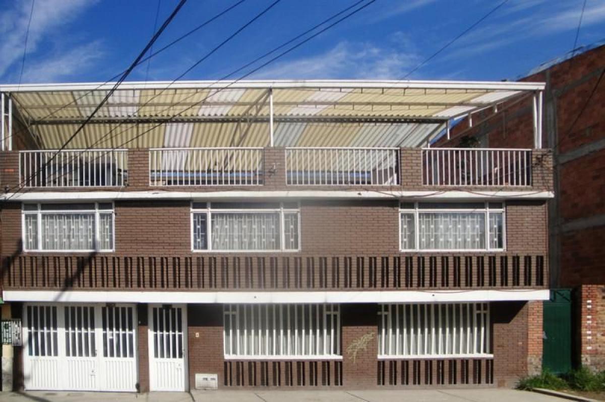 8 غرف نوم منزل في Bogota, Colombia رقم 12847