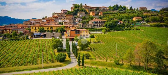 Studio à Capriolo, Italy No. 268644 10