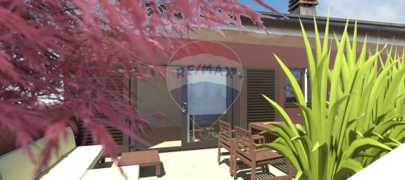 5 rooms Penthouse in Merate, Italy No. 52594 10