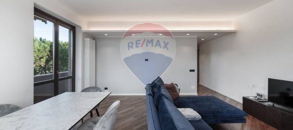 5 rooms Penthouse in Merate, Italy No. 52594 8