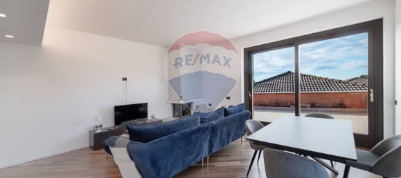 5 rooms Penthouse in Merate, Italy No. 52594 6