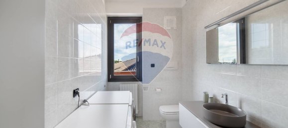 5 rooms Penthouse in Merate, Italy No. 52594 45