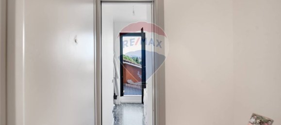 5 rooms Penthouse in Merate, Italy No. 52594 47