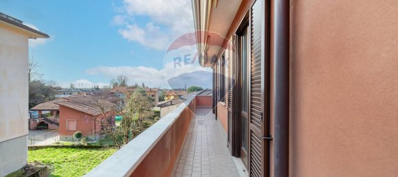 5 rooms Penthouse in Merate, Italy No. 52594 15